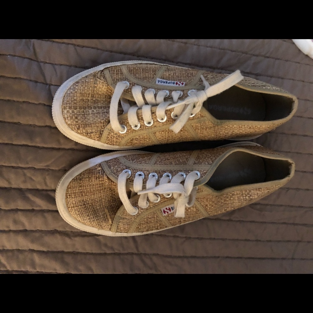Superga size 8 woven tweed tennis shoe.